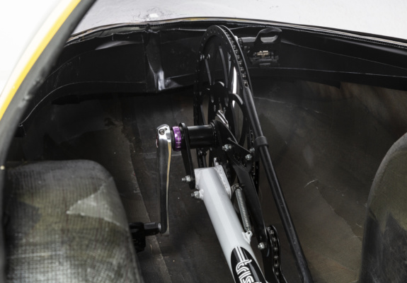 Indexed Crank System allows the rider to instantly move the pedals to their ideal pedaling position